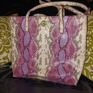 Alligator print faux leather shoulder bag